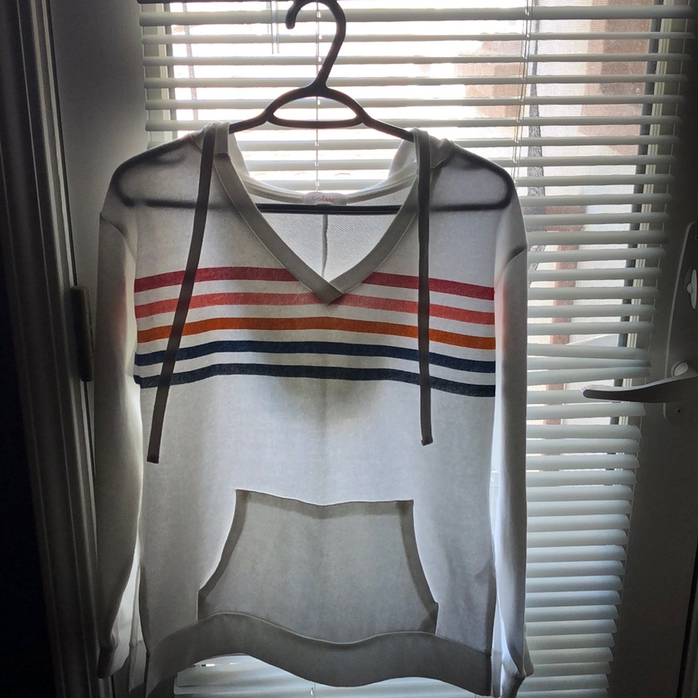 Sweatshirt.